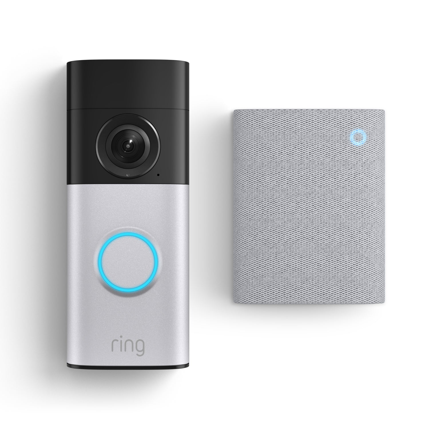 Wired Video Doorbell Plus y Chime (3.ª gen.) uno al lado del otro frente a un fondo blanco.